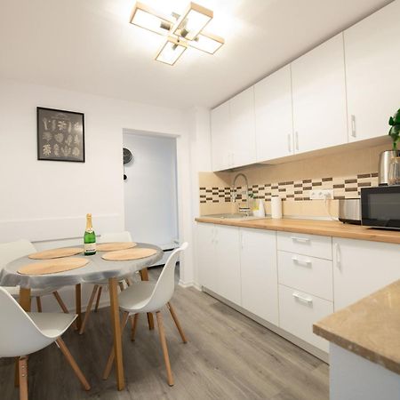 365 Guest Apartment Hunedoara Exterior foto