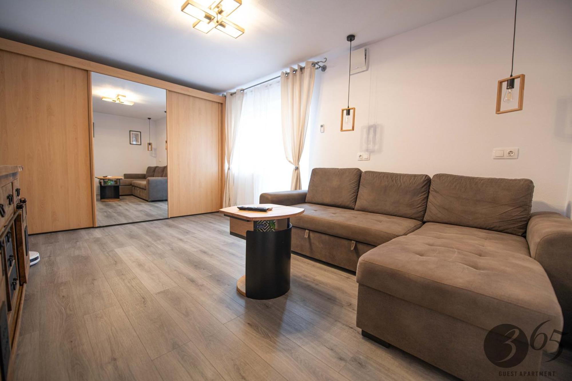 365 Guest Apartment Hunedoara Exterior foto